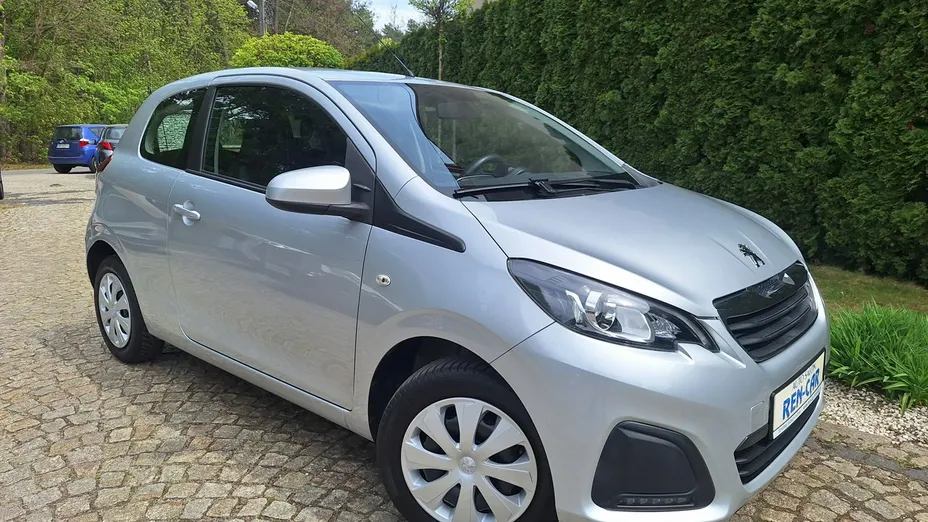 PEUGEOT 108 -