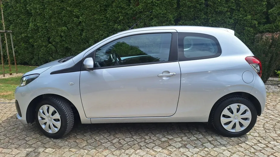 PEUGEOT 108 -
