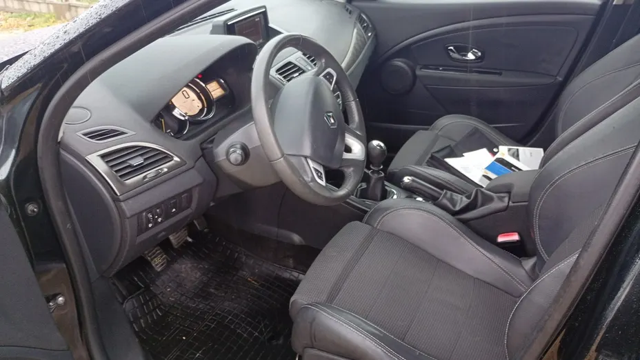 RENAULT Megane -