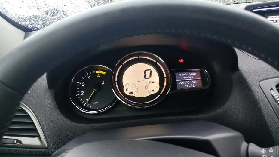 RENAULT Megane -