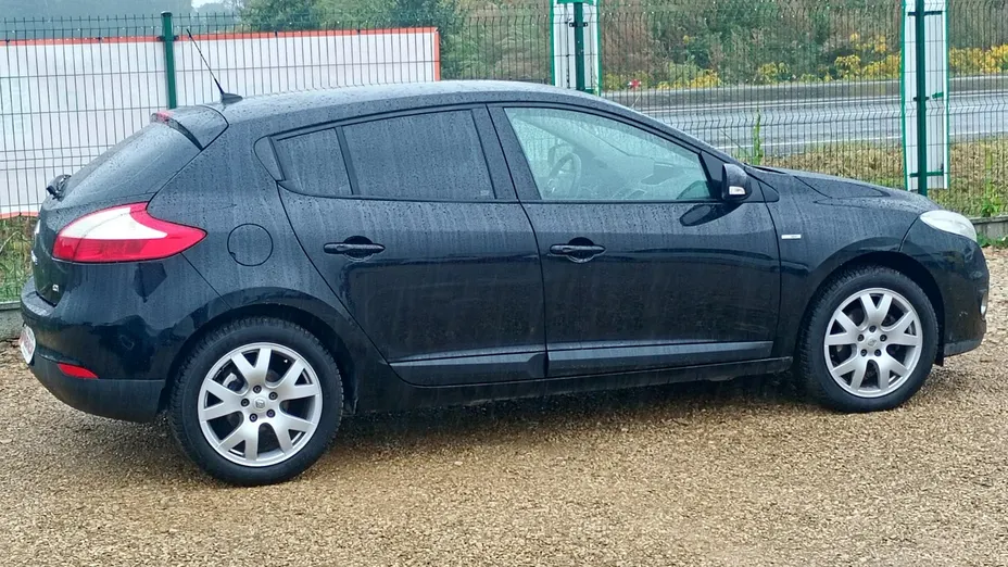 RENAULT Megane -