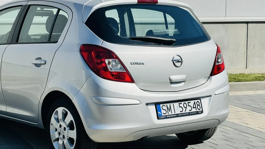 OPEL Corsa -