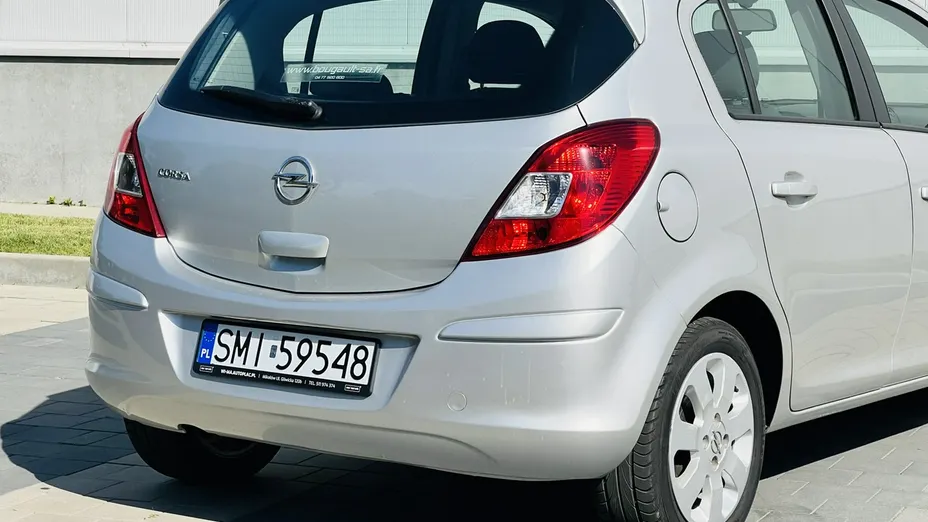 OPEL Corsa -