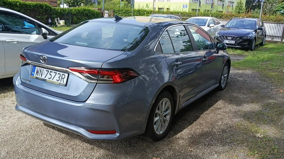 TOYOTA Corolla -