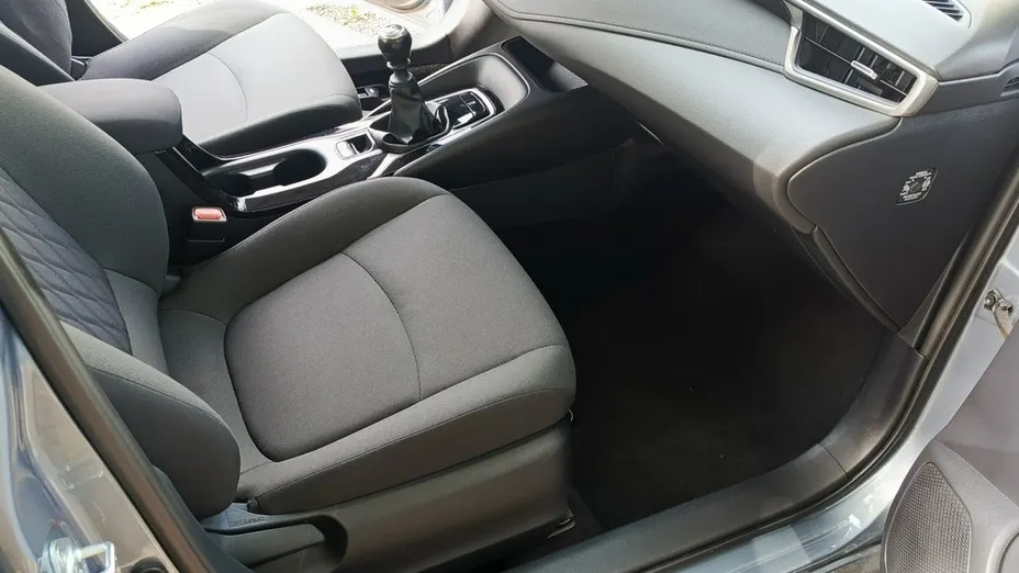 TOYOTA Corolla -