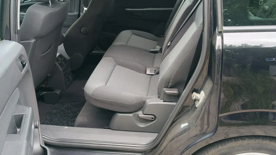 OPEL Zafira -