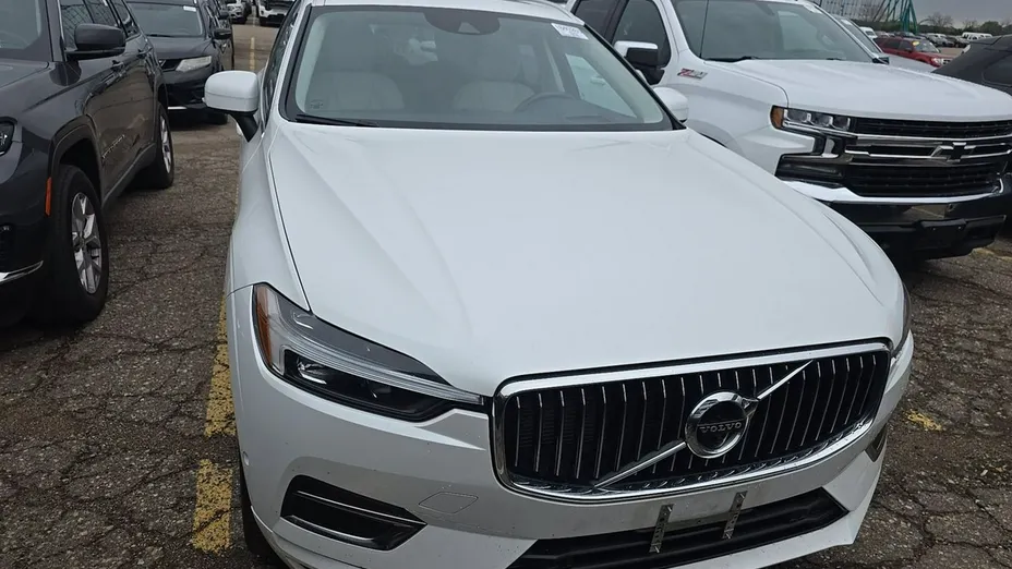 VOLVO XC60 -