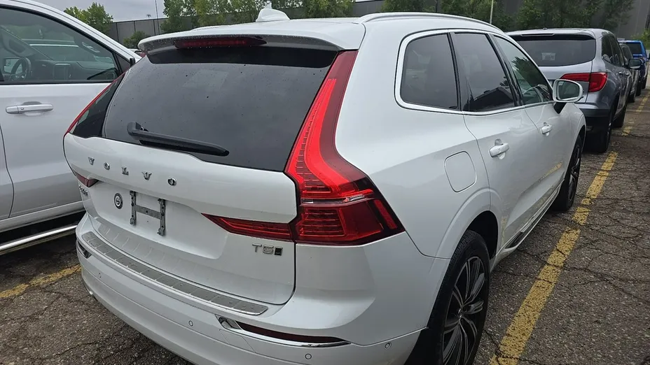 VOLVO XC60 -