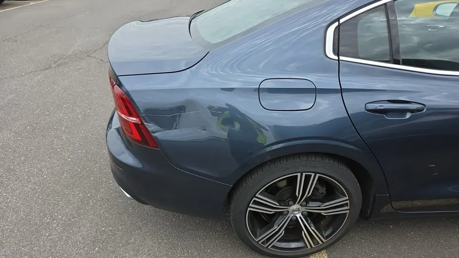 VOLVO S60 -