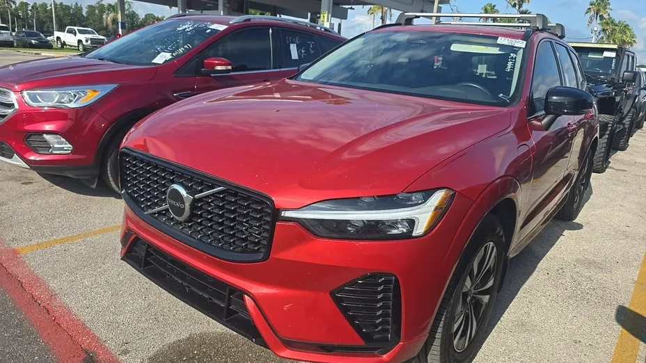 VOLVO XC60 -