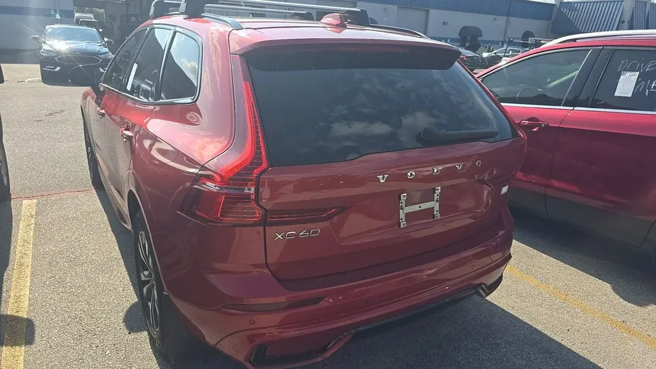 VOLVO XC60 -
