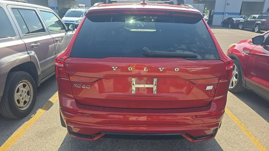 VOLVO XC60 -