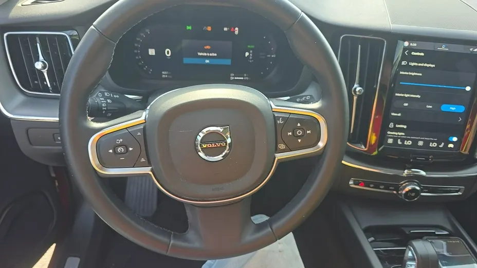 VOLVO XC60 -