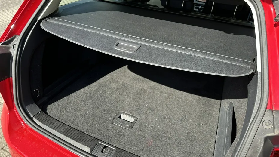 VOLKSWAGEN Passat -