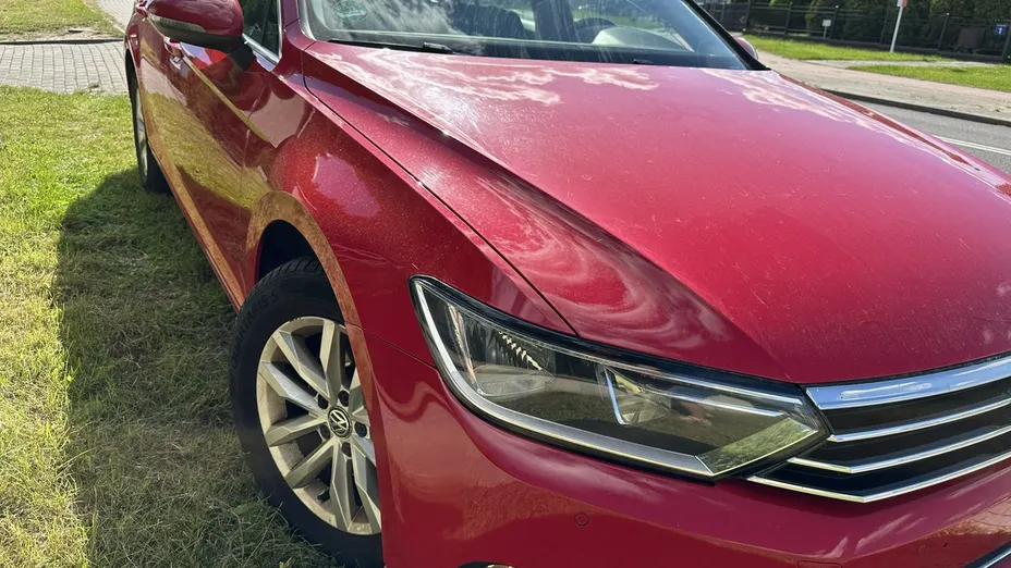 VOLKSWAGEN Passat -