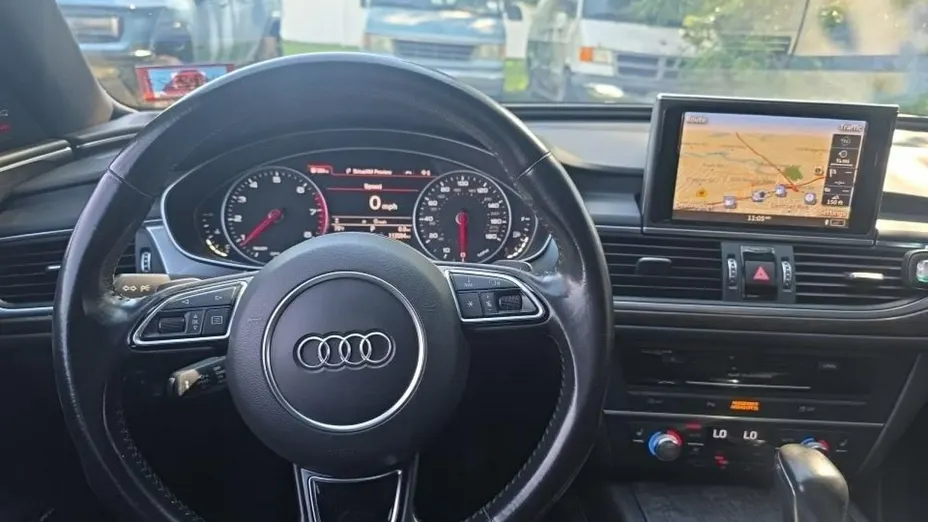 AUDI A6 -