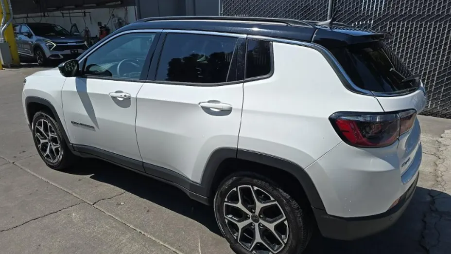 JEEP Compass -