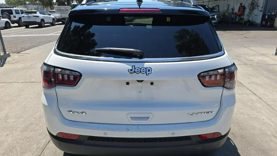 JEEP Compass -