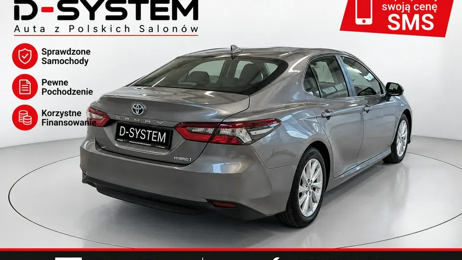 TOYOTA Camry -