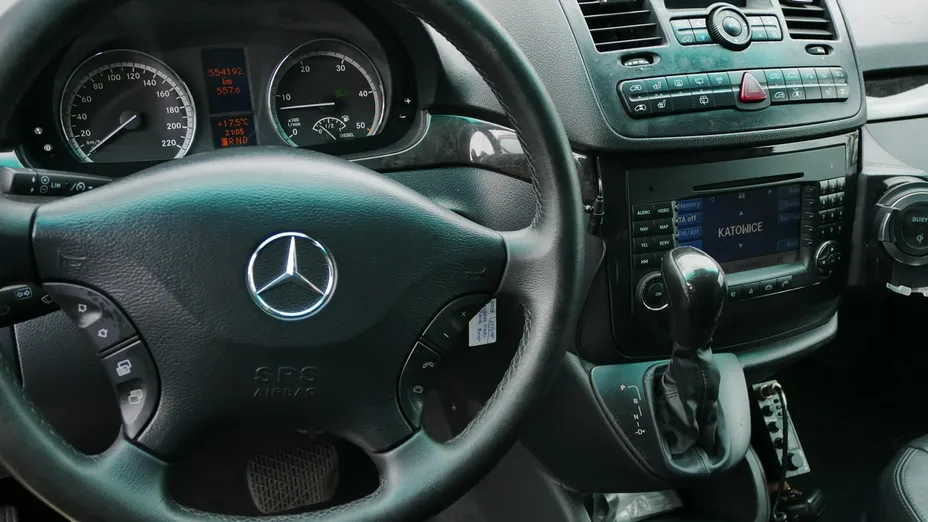 MERCEDES-BENZ Viano -