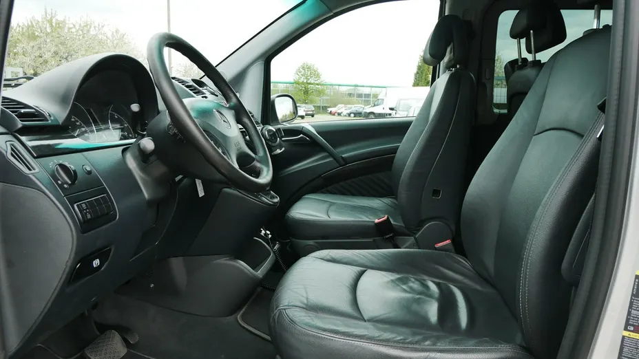 MERCEDES-BENZ Viano -