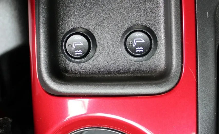 NISSAN Juke -