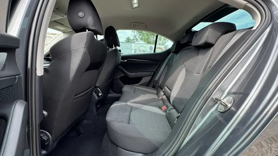 SKODA Octavia -