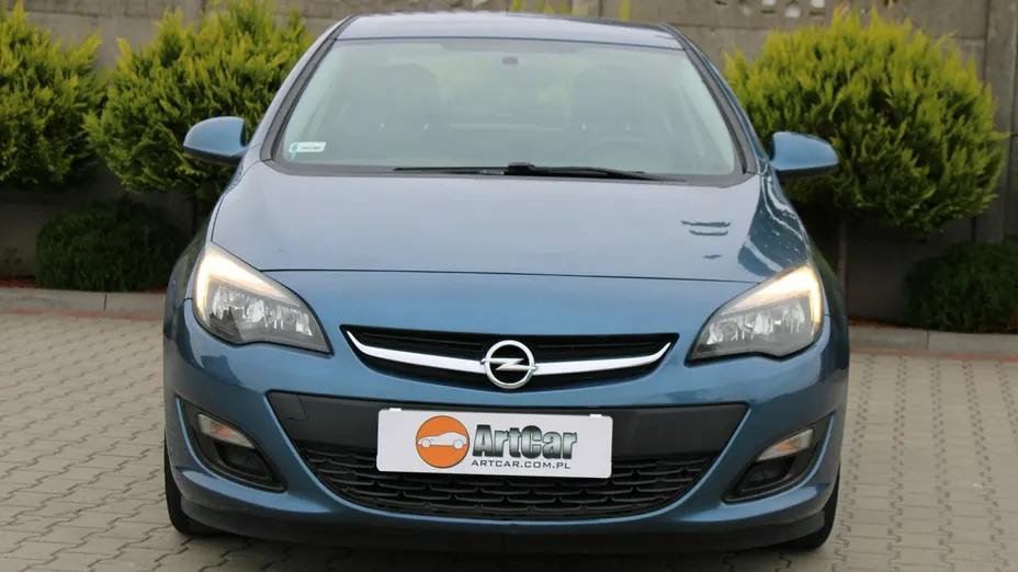 OPEL Astra -