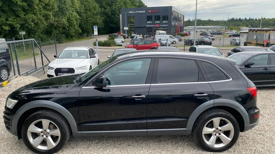 AUDI Q5 -