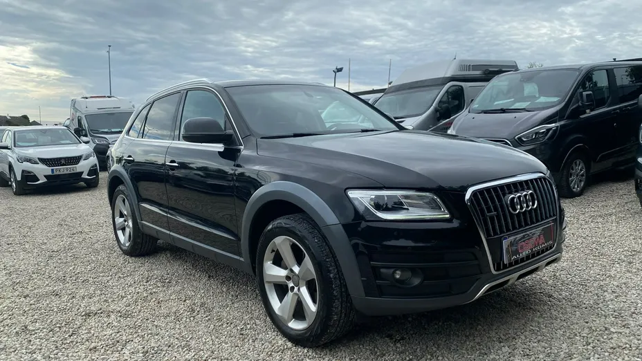 AUDI Q5 -