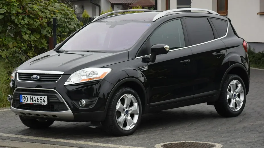 FORD Kuga -