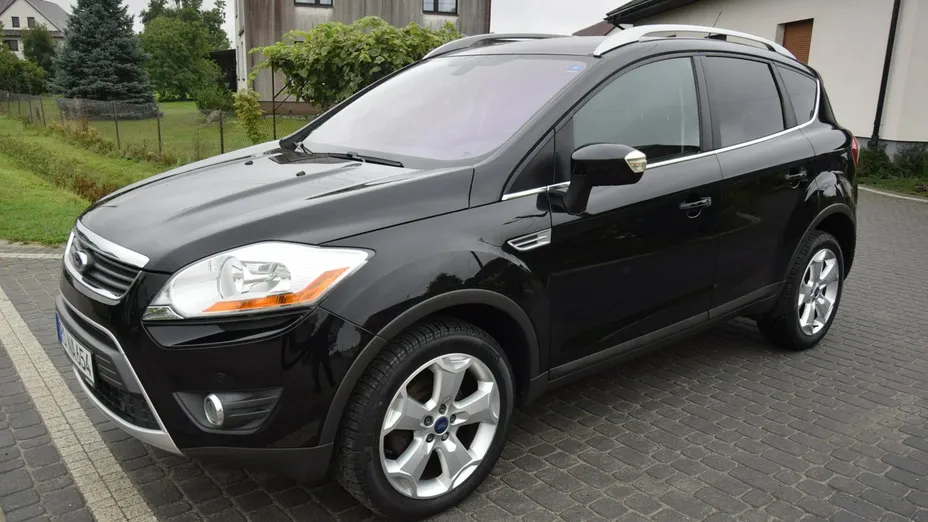 FORD Kuga -