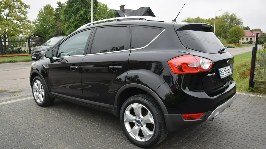 FORD Kuga -