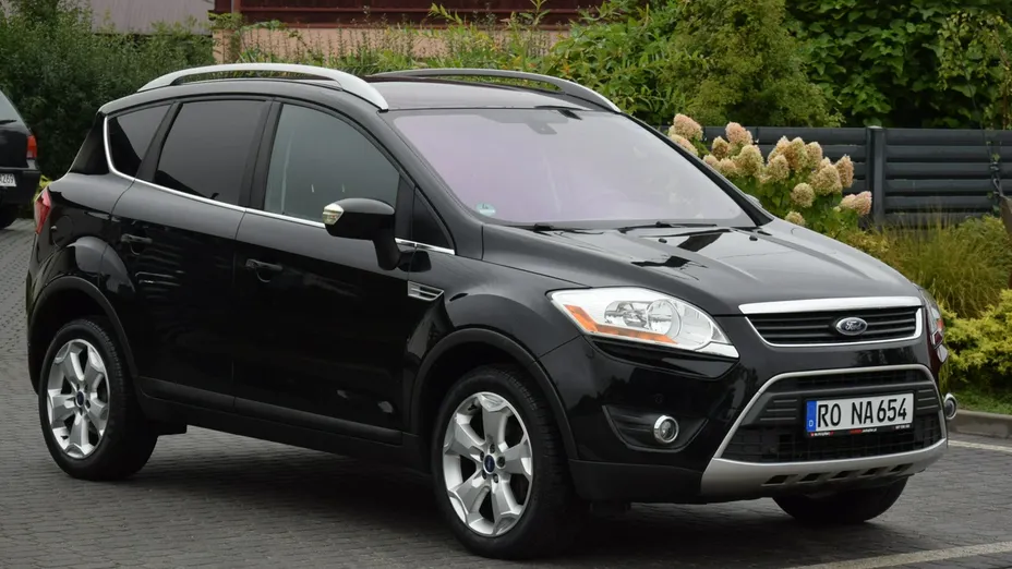 FORD Kuga -