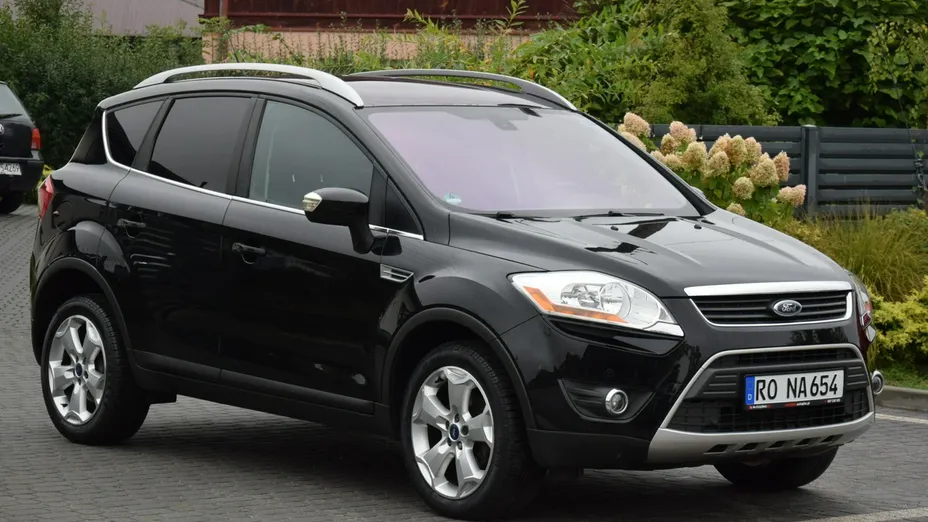 FORD Kuga -