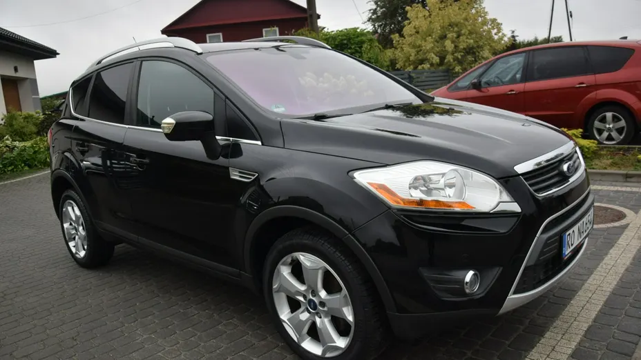 FORD Kuga -