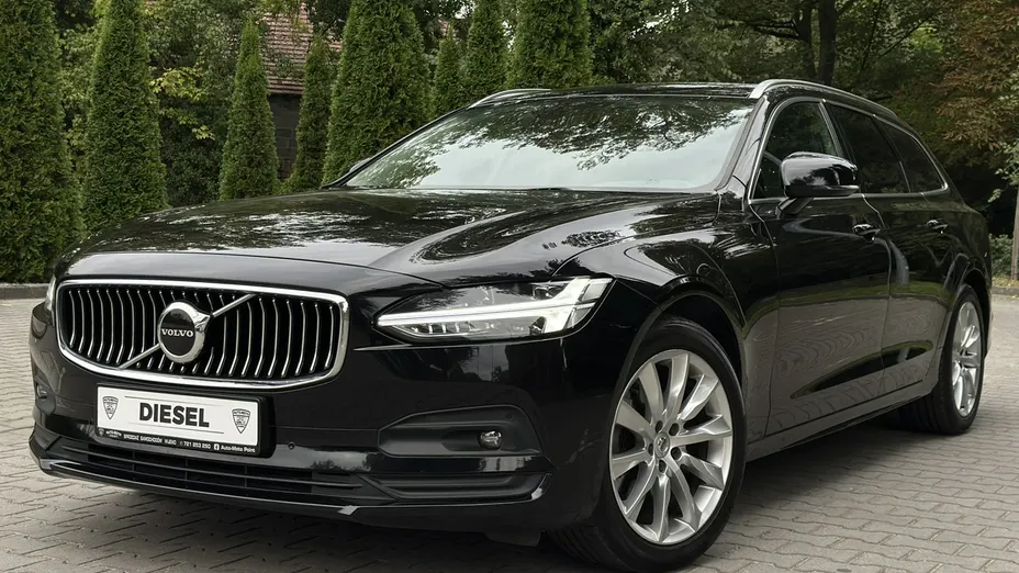 VOLVO V90 -