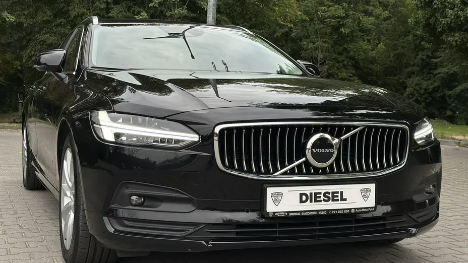 VOLVO V90 -