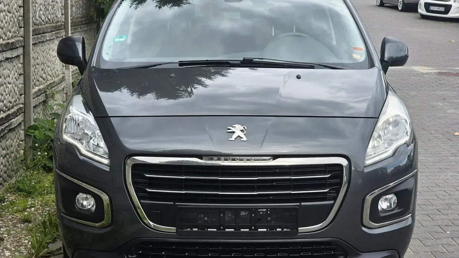 PEUGEOT 3008 -