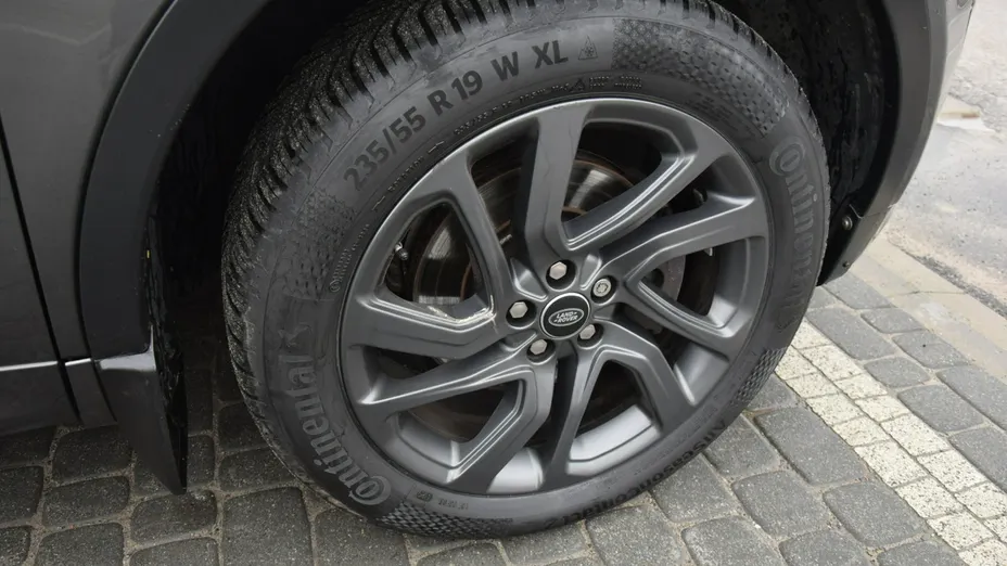 LAND ROVER Discovery Sport -