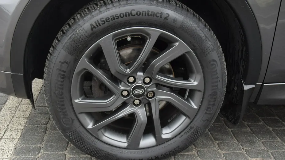 LAND ROVER Discovery Sport -