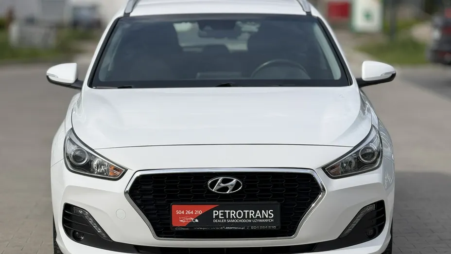 HYUNDAI i30 -