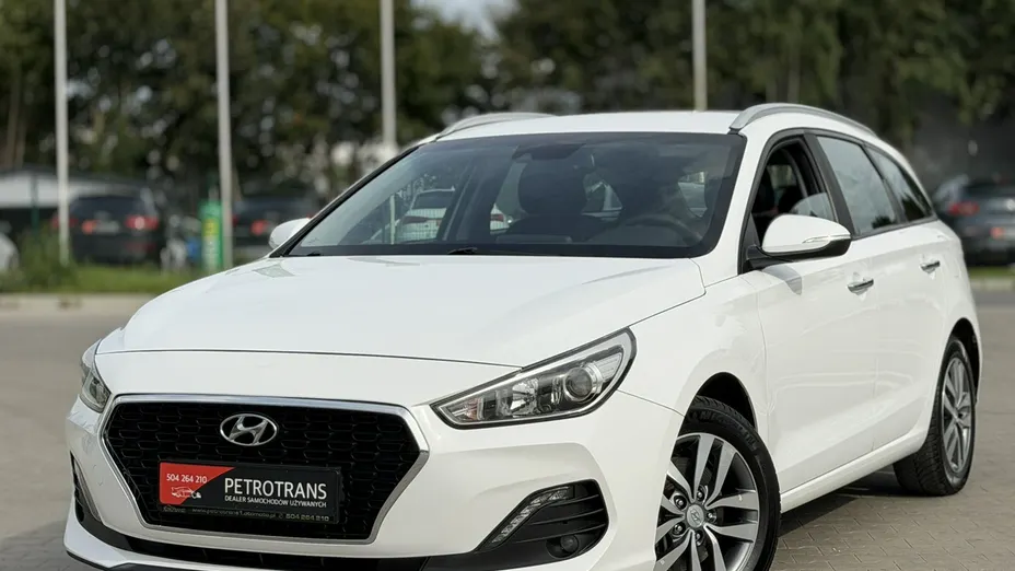 HYUNDAI i30 -
