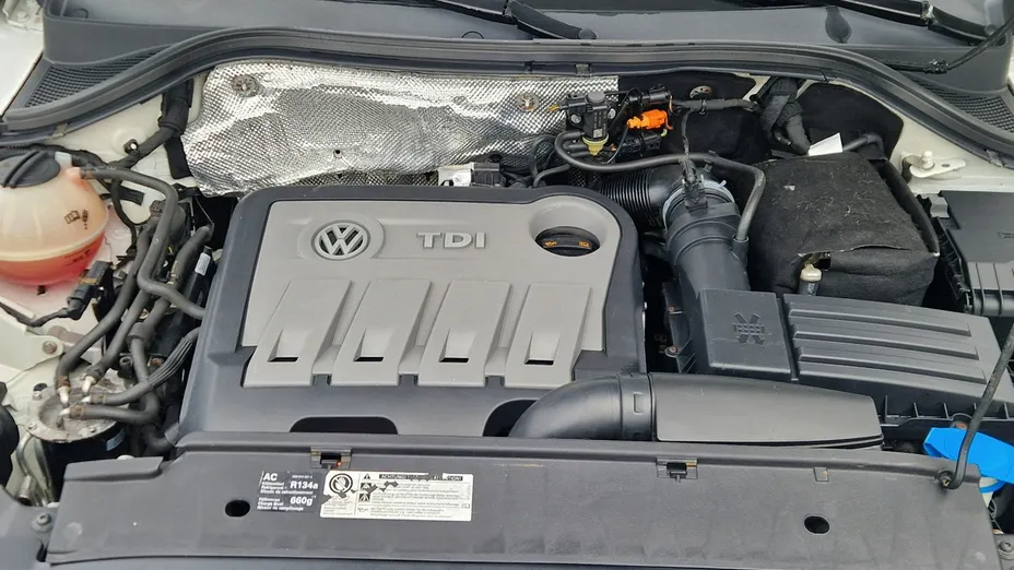 VOLKSWAGEN Tiguan -