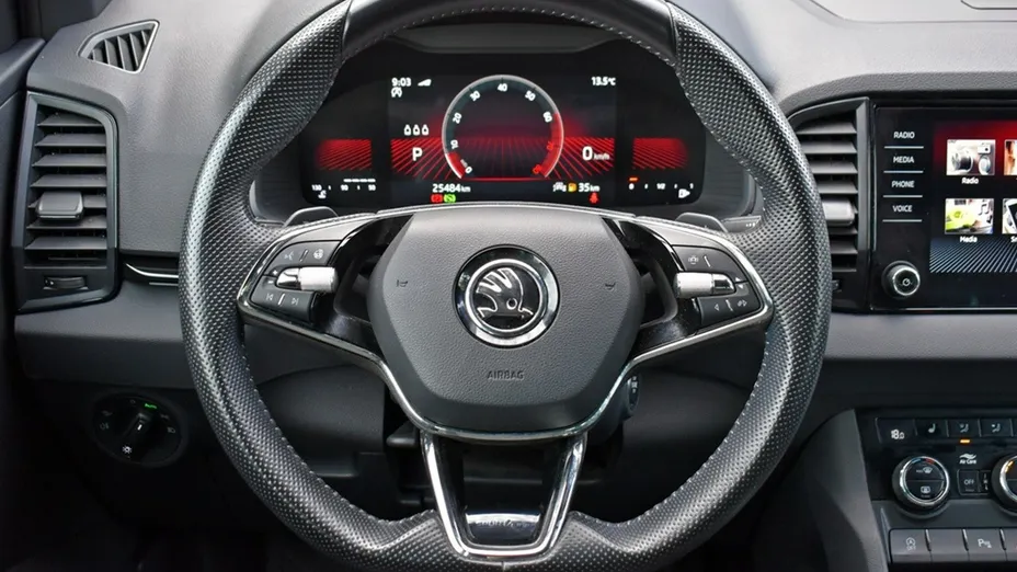 SKODA Karoq -