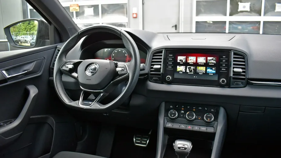 SKODA Karoq -