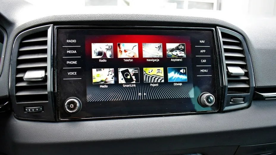 SKODA Karoq -
