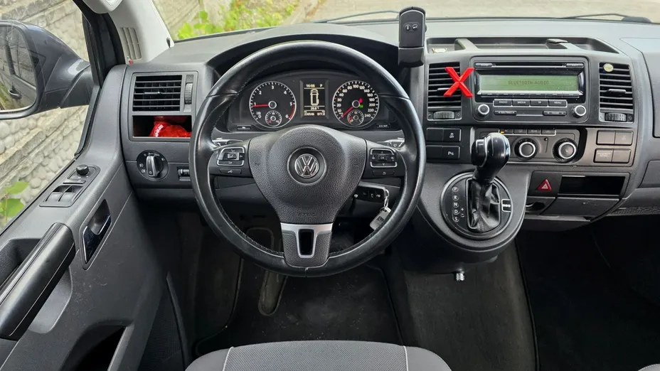 VOLKSWAGEN Multivan -