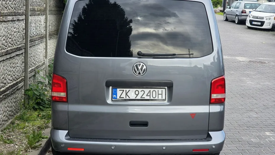 VOLKSWAGEN Multivan -