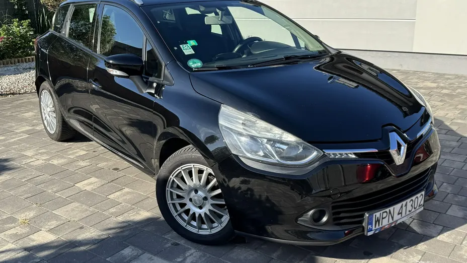 RENAULT Clio -